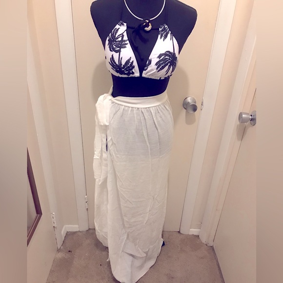 Ladies White Semi-Sheer Boho Style Knot Beach Cover Up. NWOT - Picture 4 of 6